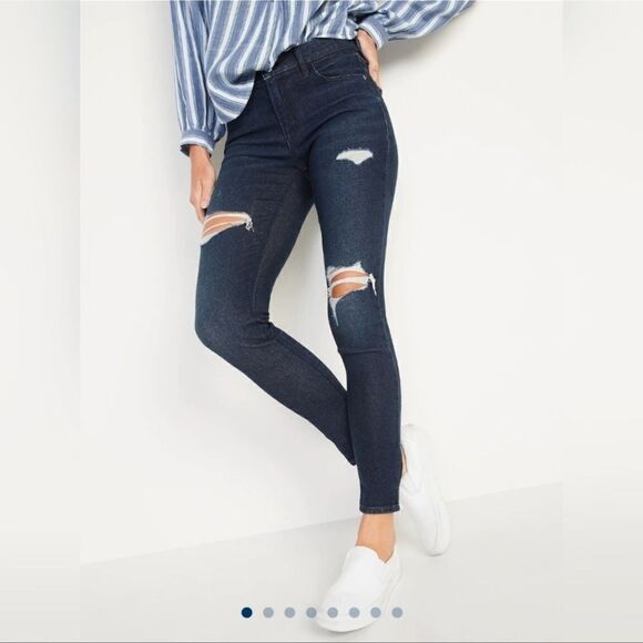 Old Navy Mid-Rise Rockstar Super-Skinny Distressed Dark Wash Jeans NEW Size 4 - Picture 1 of 8